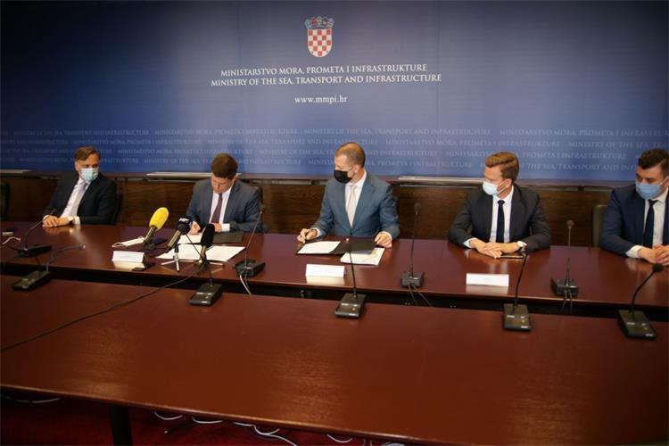 Slika /slike/foto 4_21/foto MIN-ZG 15-4_21/nsl MIN-ZG 15-4_21.JPG